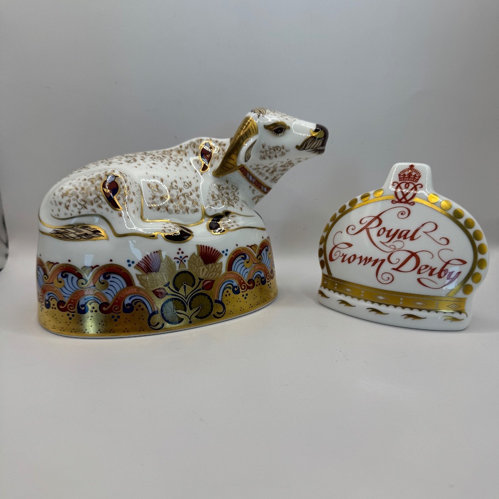 Royal Crown Derby Water Buffalo Fine Bone China Paperweight. Silver Stopper.